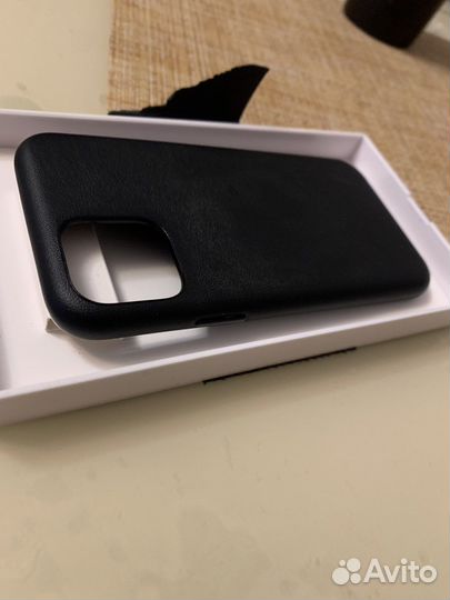 Чехол на iPhone 11 про кожаный