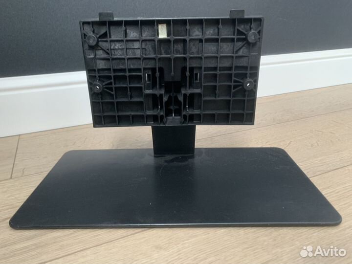 Стойка под тв