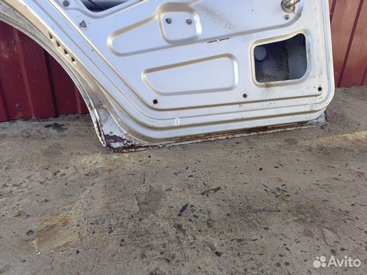 Дверь задняя правая 2109