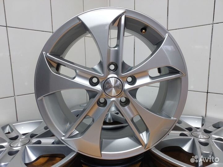 Диски R16 5x114.3 ET45