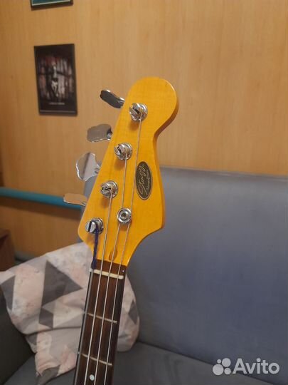 Бас гитара Stagg B300 Jaz bass