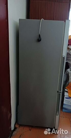 Холодильник Samsung RL-21 dcas, надо залить фрион