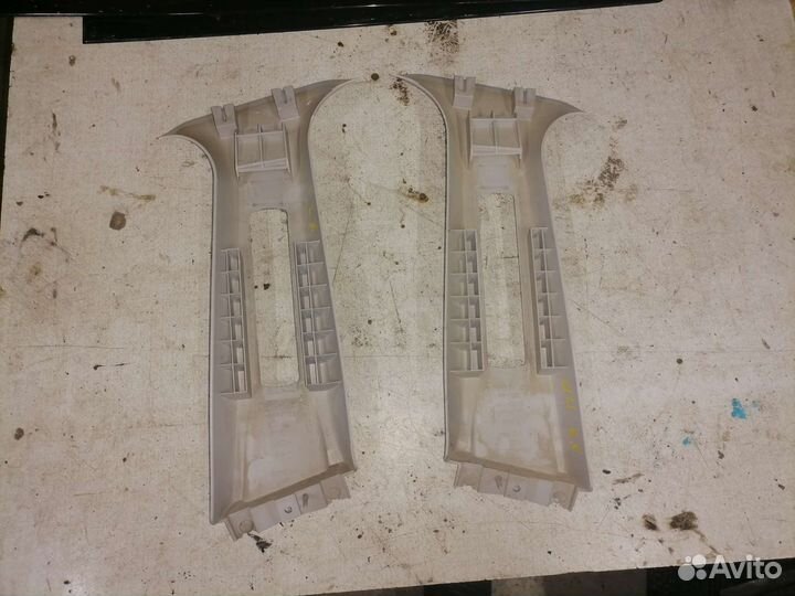 Накладка средней стойки Haima 3