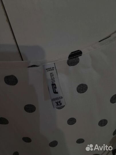 Блузка белая