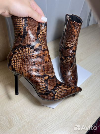 Ботильоны Zara