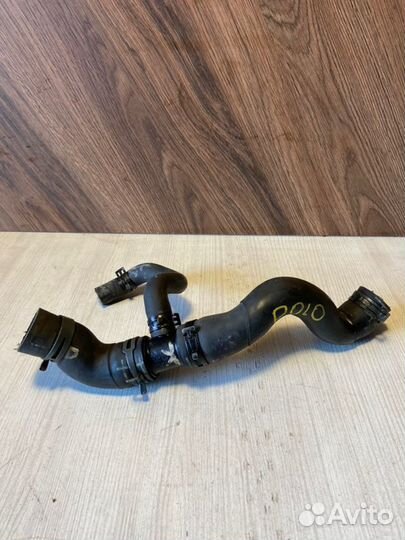 Трубка системы охлаждения Volkswagen Polo 6N1 AUA