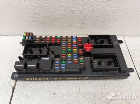 Блок предохранителей