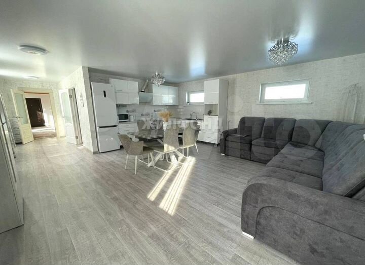 Дом 179,6 м² на участке 17 сот.