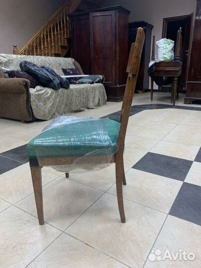 Антикварный стул