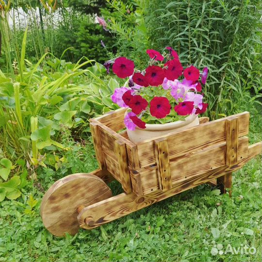 Тачка-кашпо