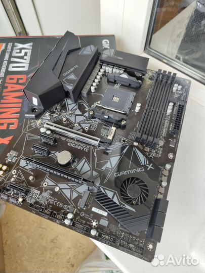 Gigabyte X570 Gaming X / материнская плата AM4