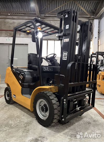 Вилочный погрузчик UN Forklifts FD25, 2023