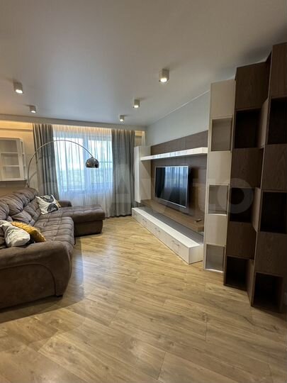 3-к. квартира, 85 м², 10/14 эт.