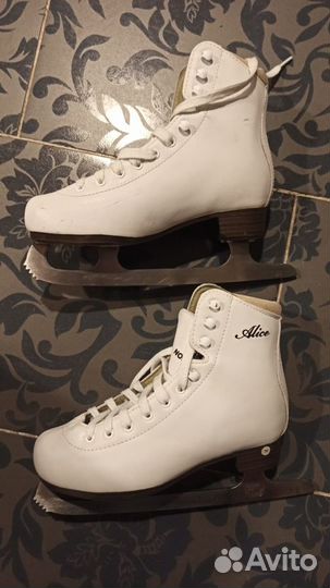 Коньки фигурные детские