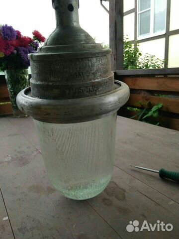 Уличный фонарь