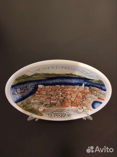 Настенная тарелка