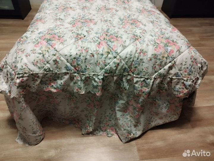 Покрывало стеганое на кровать