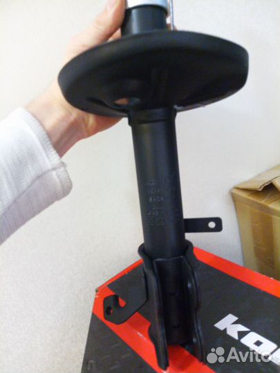 Аморт toyota corolla 92-04 / 97 перед