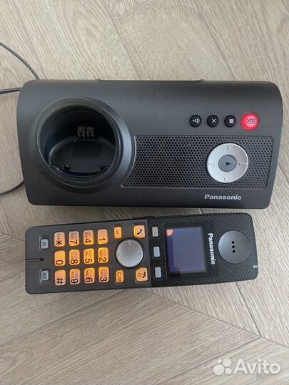 Телефон
