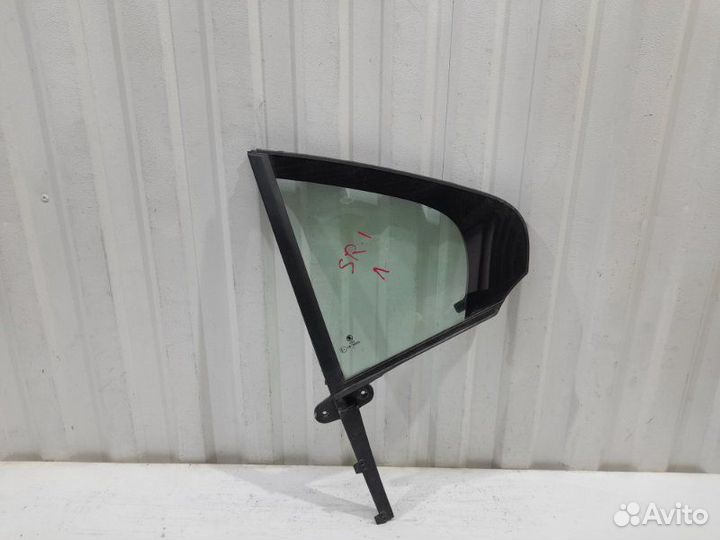 Форточка задняя левая Skoda Rapid 1.6 cwva лифтбек