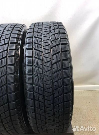 Bridgestone Blizzak DM-V1 225/65 R17 99W