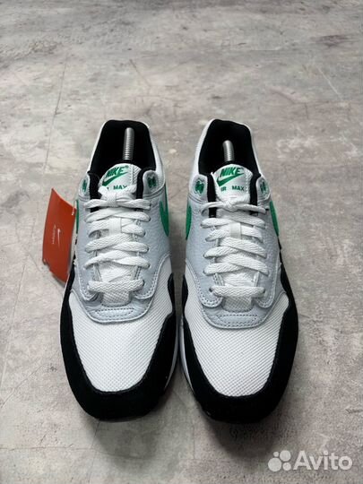 Nike Air Max 1 White Black Stadium Green