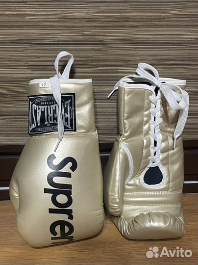 Боксерские перчатки supreme
