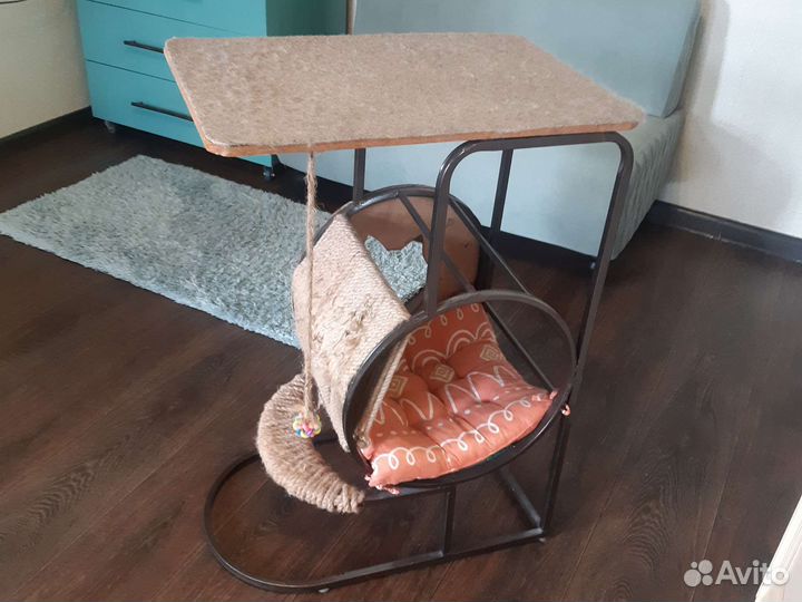 Когтеточка с домиком