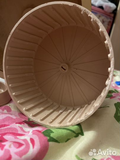 Колеса,домик и кормушка для хомяков