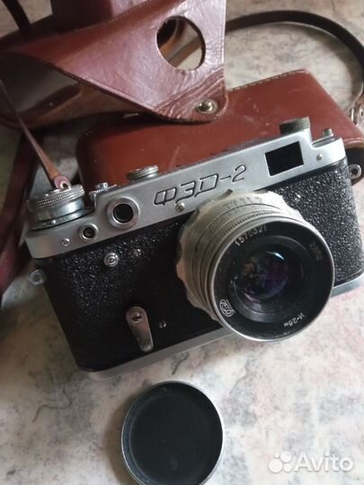 Плёночный фотоаппарат фэд-2