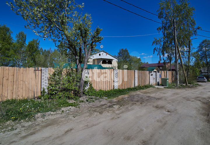 Дом 288 м² на участке 8 сот.