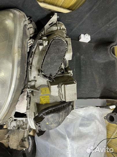 Фары передние Mercedes Benz w220