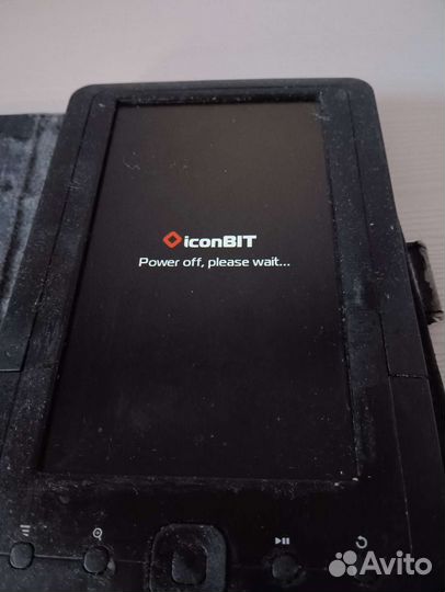 Электронная книга iconbit hdb700led