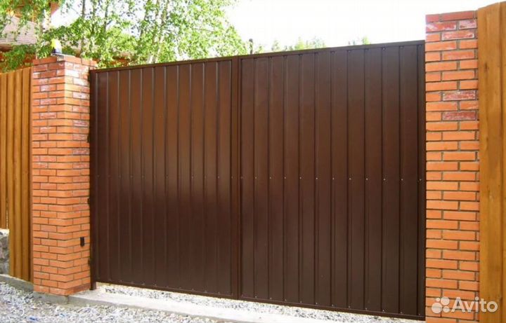 Распашные ворота металлические