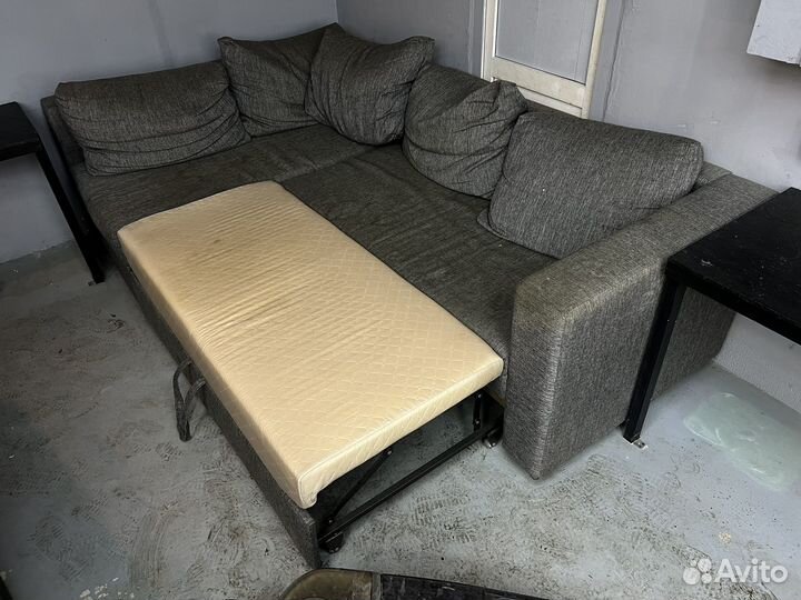 Угловой диван