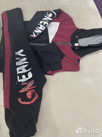 Спортивный костюм для мальчика 134-140 рост