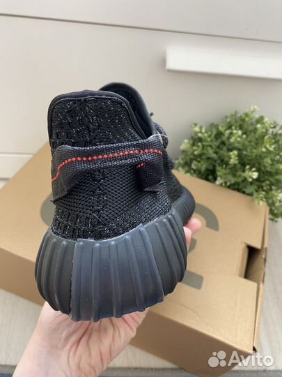 Рефлективные Adidas Yeezy boost 350