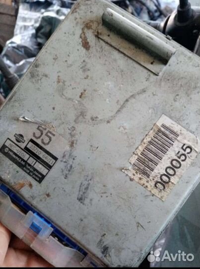 Блок управления двигателем эбу Nissan Cedric Y31