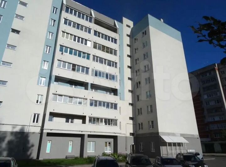 2-к. квартира, 65 м², 4/9 эт.