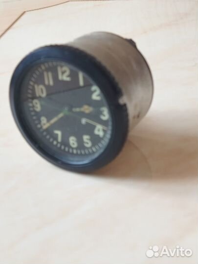 Часы военные