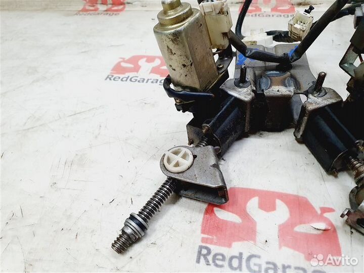 Мотор регулировки сиденья передний правый Infiniti