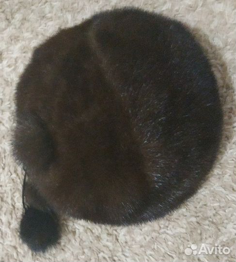 Продам Женскую норковую шапку (берет)