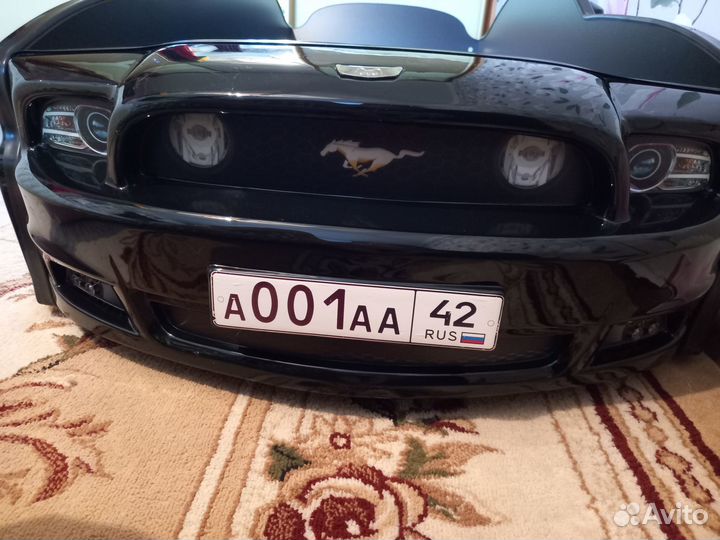 Продам детскую кровать машину с матрасом Аскона