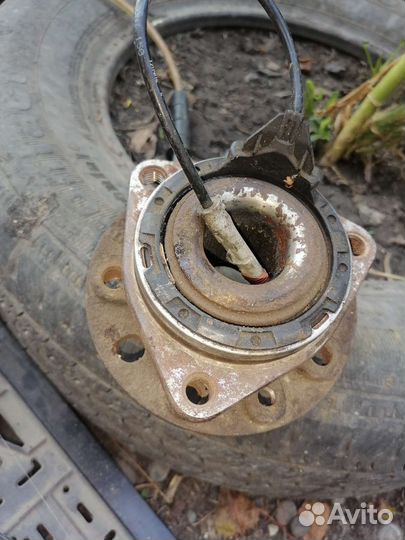 Подшипник со ступицей опель вектра с