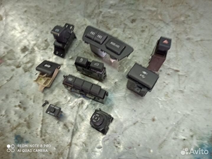 Кнопка Lexus ES 7