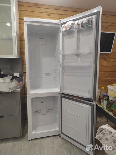 Hotpoint ariston холодильник