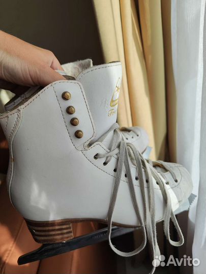 Фигурные коньки jackson freestyle