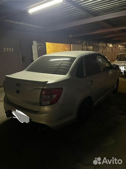 LADA Granta 1.6 МТ, 2015, 119 000 км