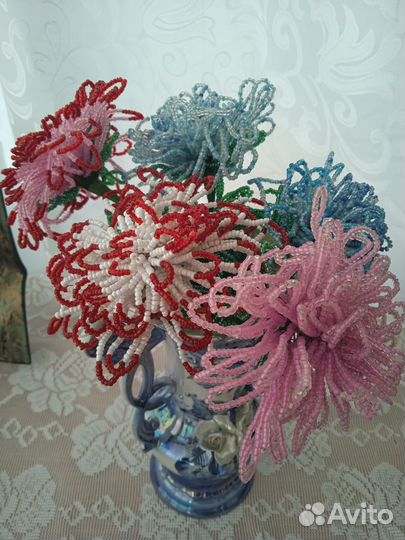 Цветы из бисера