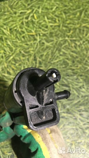 Насос (моторчик) омывателя стекла Mercedes-Benz